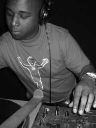 Mr. Gaines AKA Lee musician